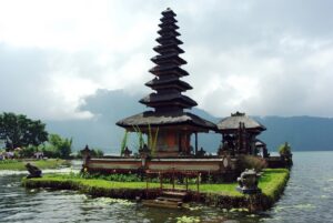 Conheça os países mais baratos para viajar na Ásia: Indonésia