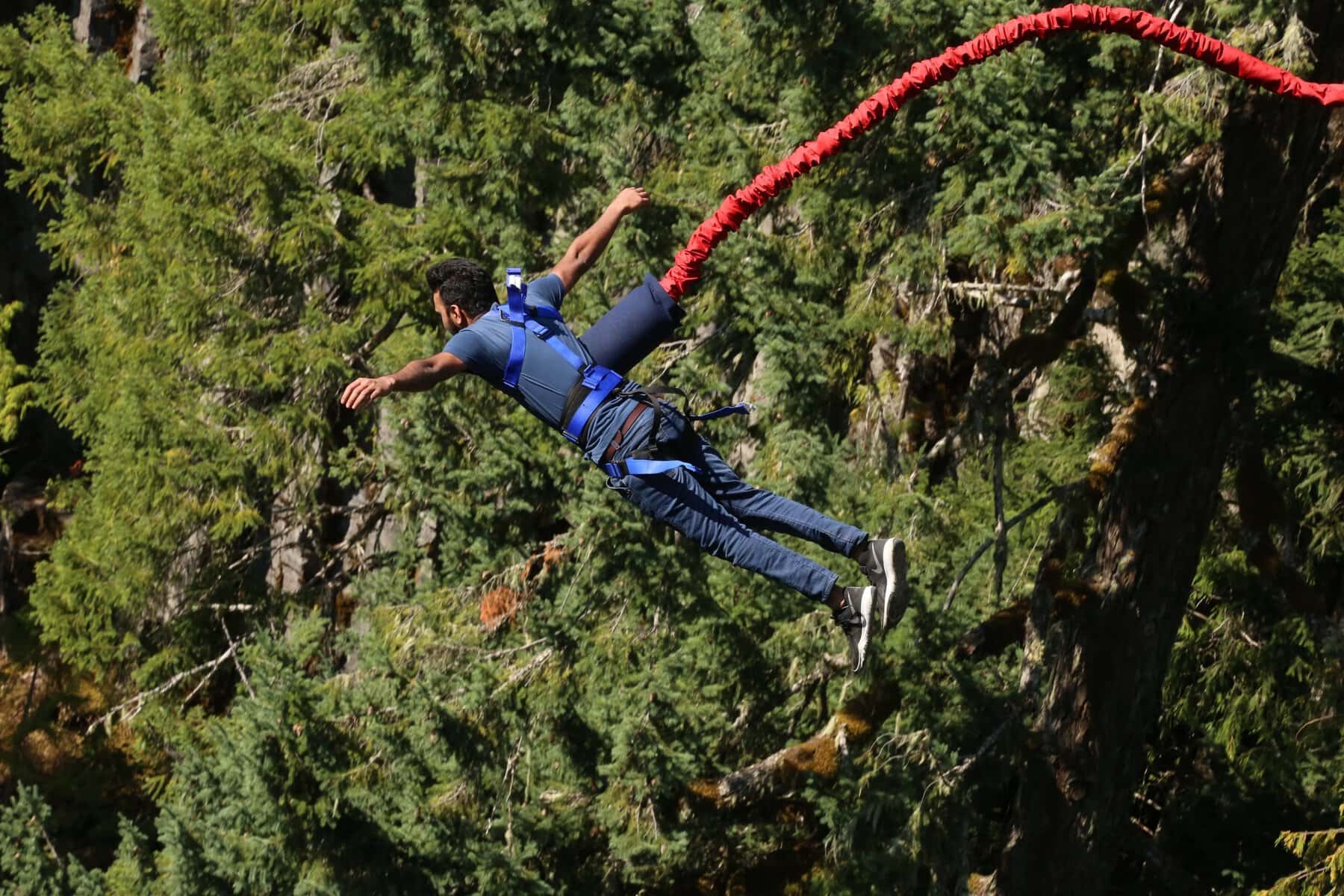Para quem curte esporte de aventura: Pular de bungee Jumping na África do Sul