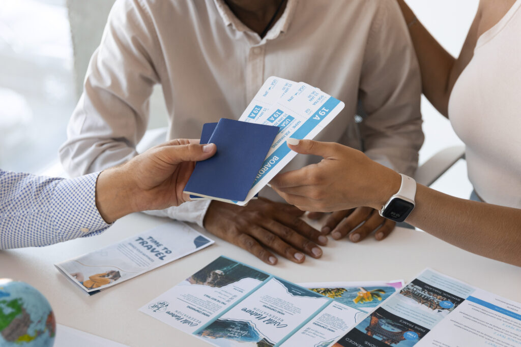 Contar com uma agência de viagens para organizar passagens, documentos e roteiro internacional é essencial para viajar com tranquilidade e planejamento financeiro eficiente.